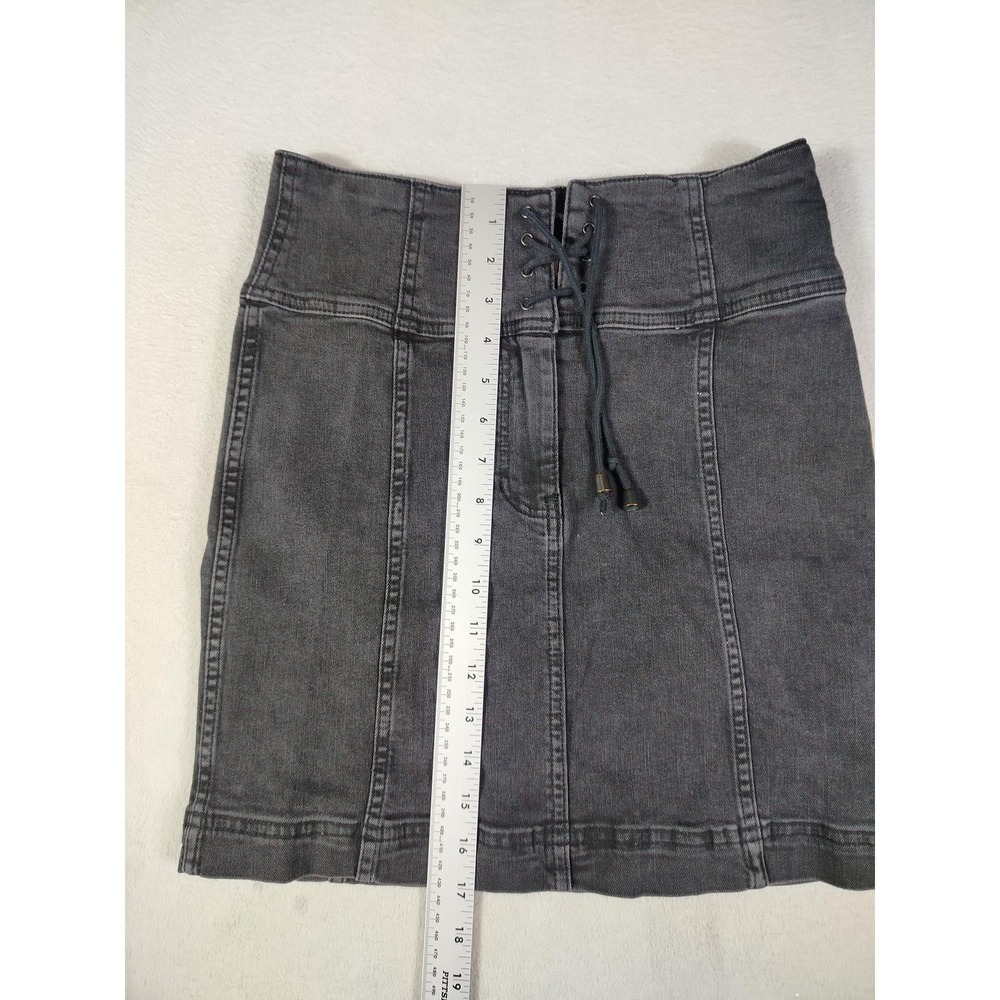 Free People Skirt Womens 8 Charcoal Gray Denim Lace Up High Rise Mini Date Night - Picture 6 of 9